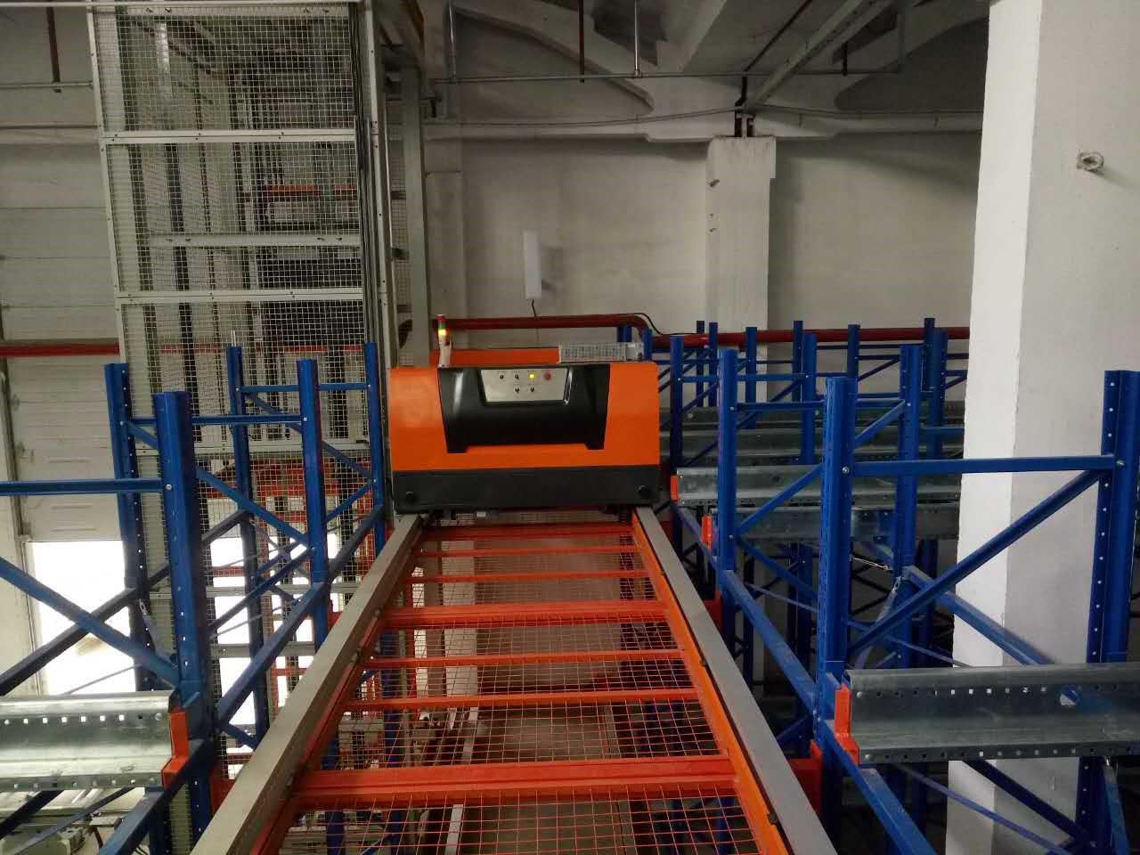 8-子母穿梭車(chē)-2.jpg 8-子母穿梭車(chē)-2.jpg